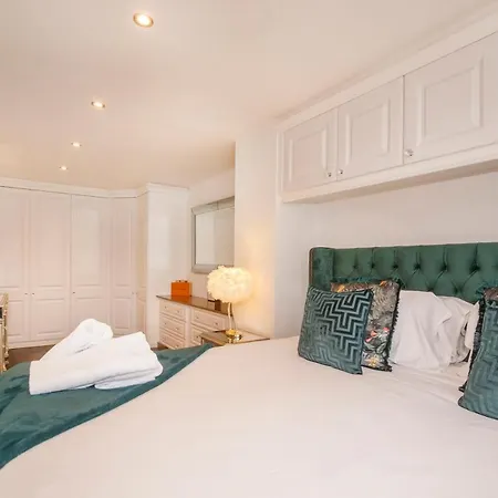 Apartament Waterfront Askham Richard